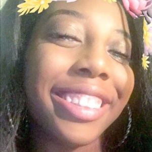 Meet your Posher, Shannon